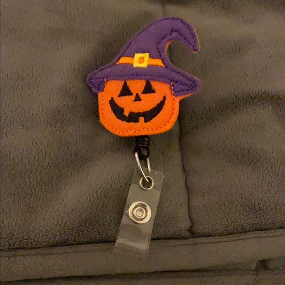 Jack-o-Lantern Badge Reel